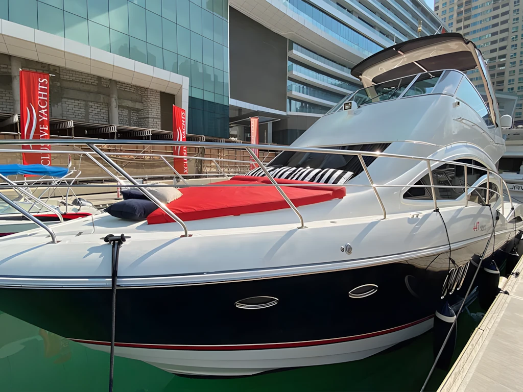 Cruiser 47 Fly