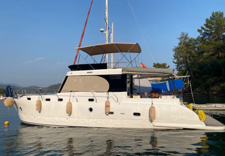 Agora 44 Hafen von Göcek | Rigels
