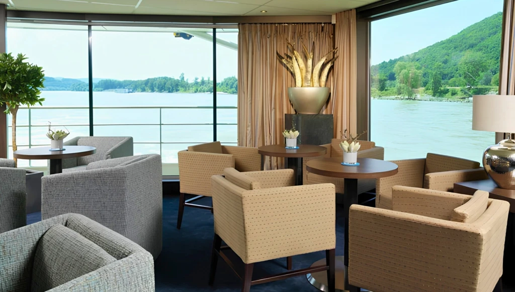 7-Day New Year's Cruise on the Danube: New Year's Eve in Illuminated Budapest, Imperial Vienna, and Wine Tasting in the Wachau