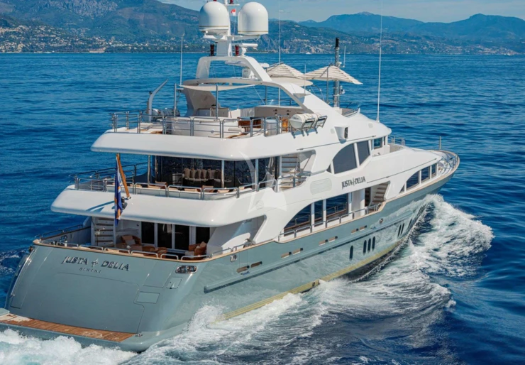 Justa Delia Greece | JUSTA DELIA