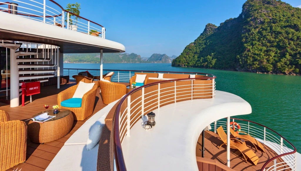 Circuit de 18 jours du Mékong à la baie d'Halong : Angkor, Saïgon, Hanoï et croisière culturelle