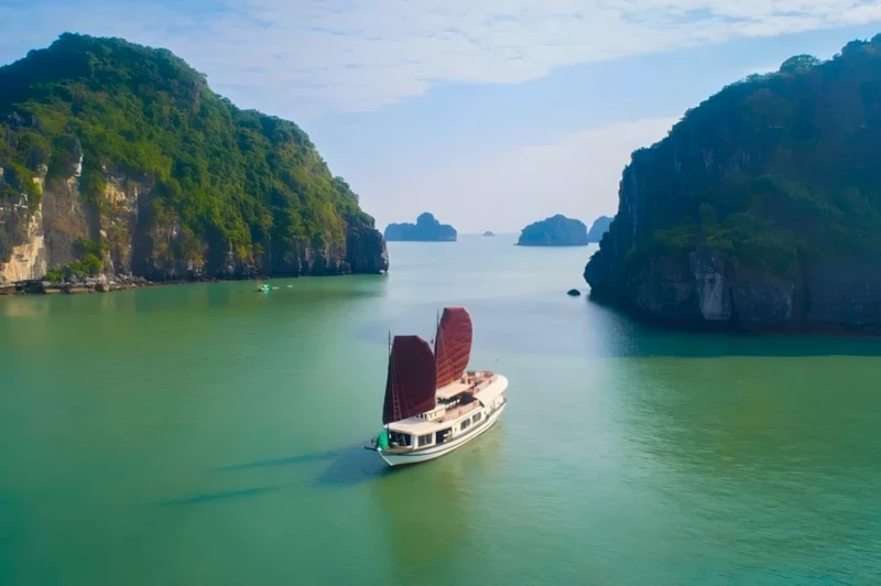 Croisière en jonque dans la baie de Lan Ha