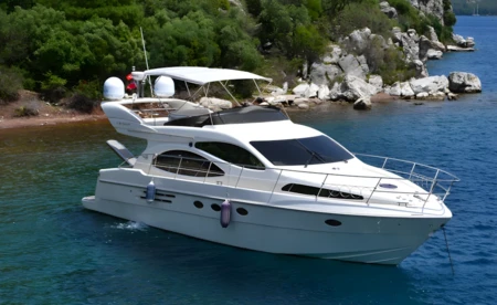 Azimut 46