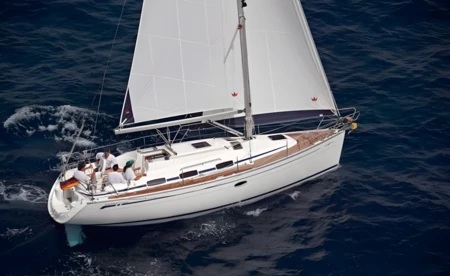 Bavaria 33