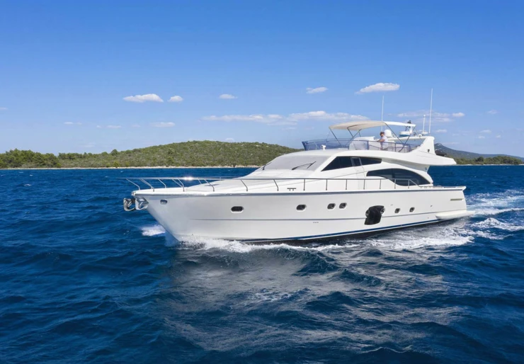 Ferretti 681 Corse | Dominique
