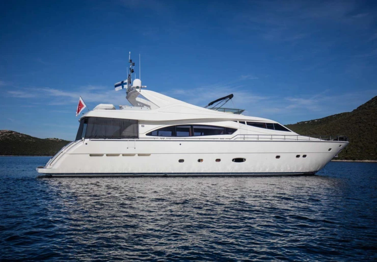 Ferretti 880 Port de Lefkas | ESTIA YI