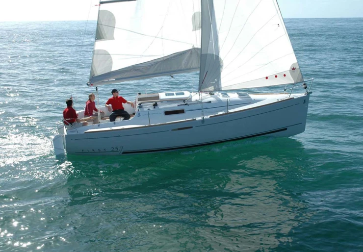 First 25.7 QR Port Moulin Blanc | Tec’Hadenn