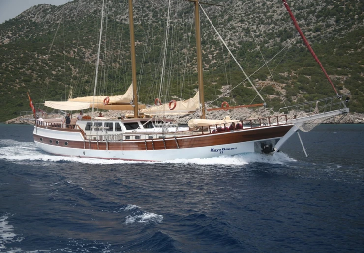 Kaya Guneri-II Bodrum - port principal | 