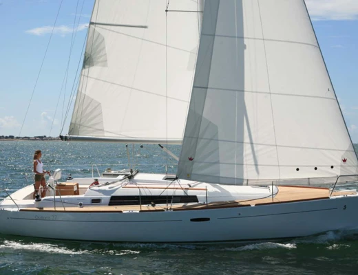 Oceanis 37