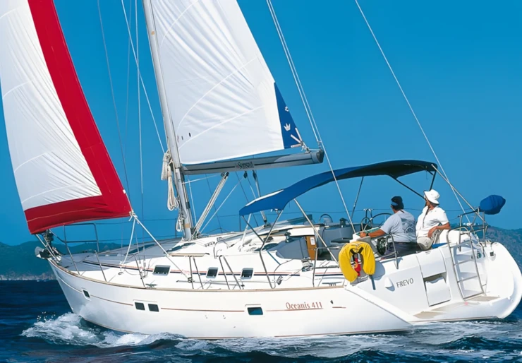 Oceanis 411 Nea Peramos dans le Golfe Saronique | Simonetta (Bow Thruster, electric heads, Solar Panel)