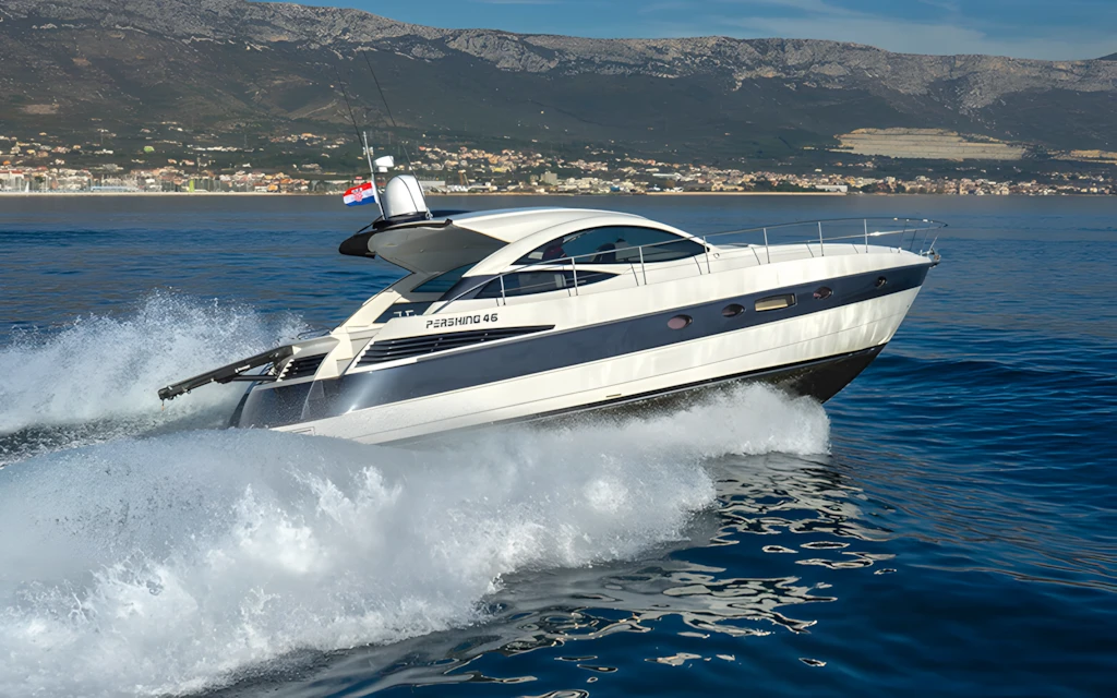Pershing 46