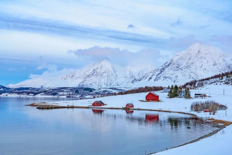 Fjords et paysages du Lyngenfjord