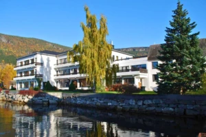 Innvik Fjordhotel
